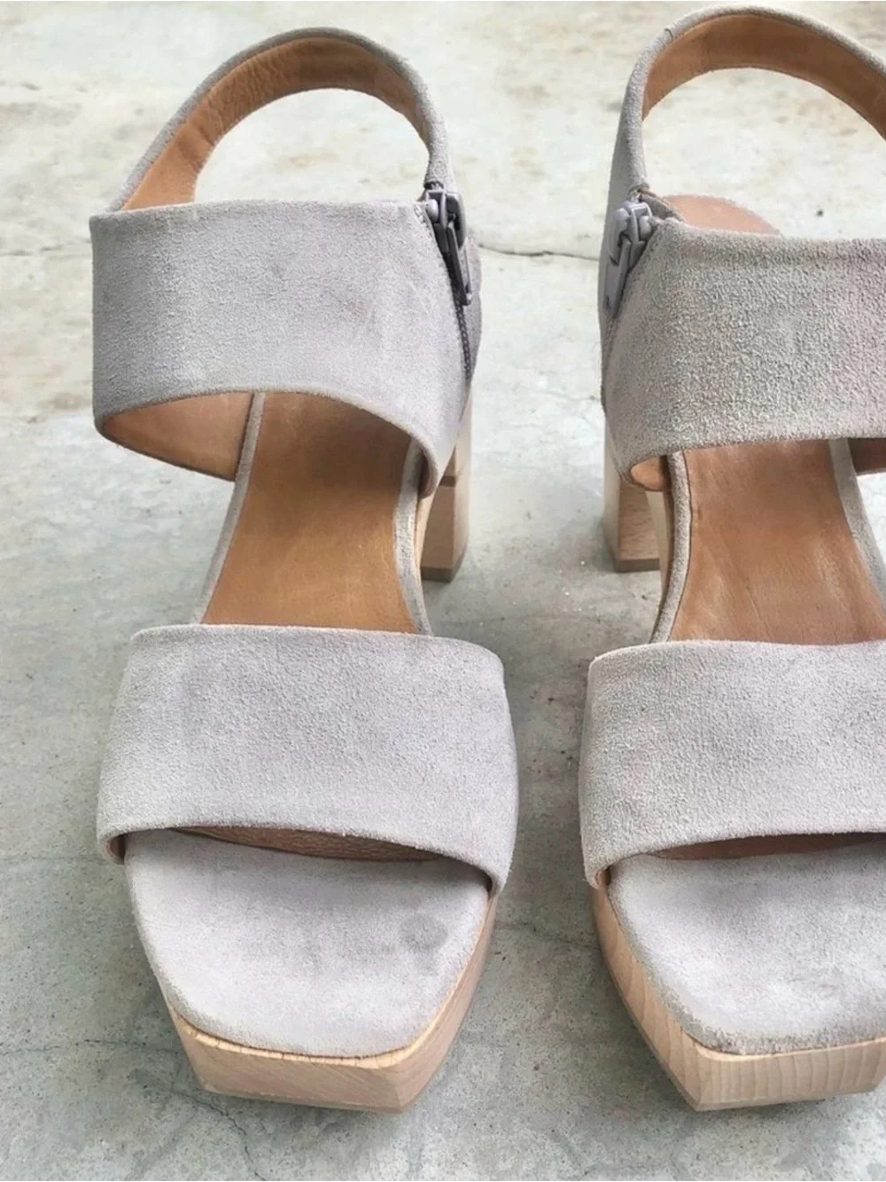 COCLICO Light Gray Suede Platform Block Heel Sandals 41 NWOB
